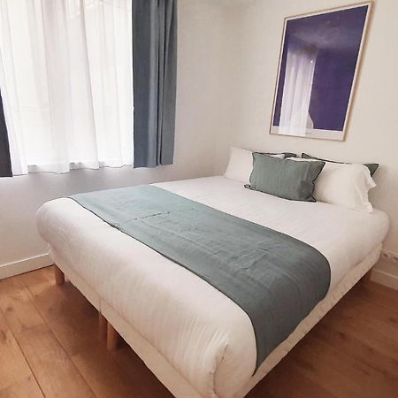 Charles V Apartment Париж Екстериор снимка